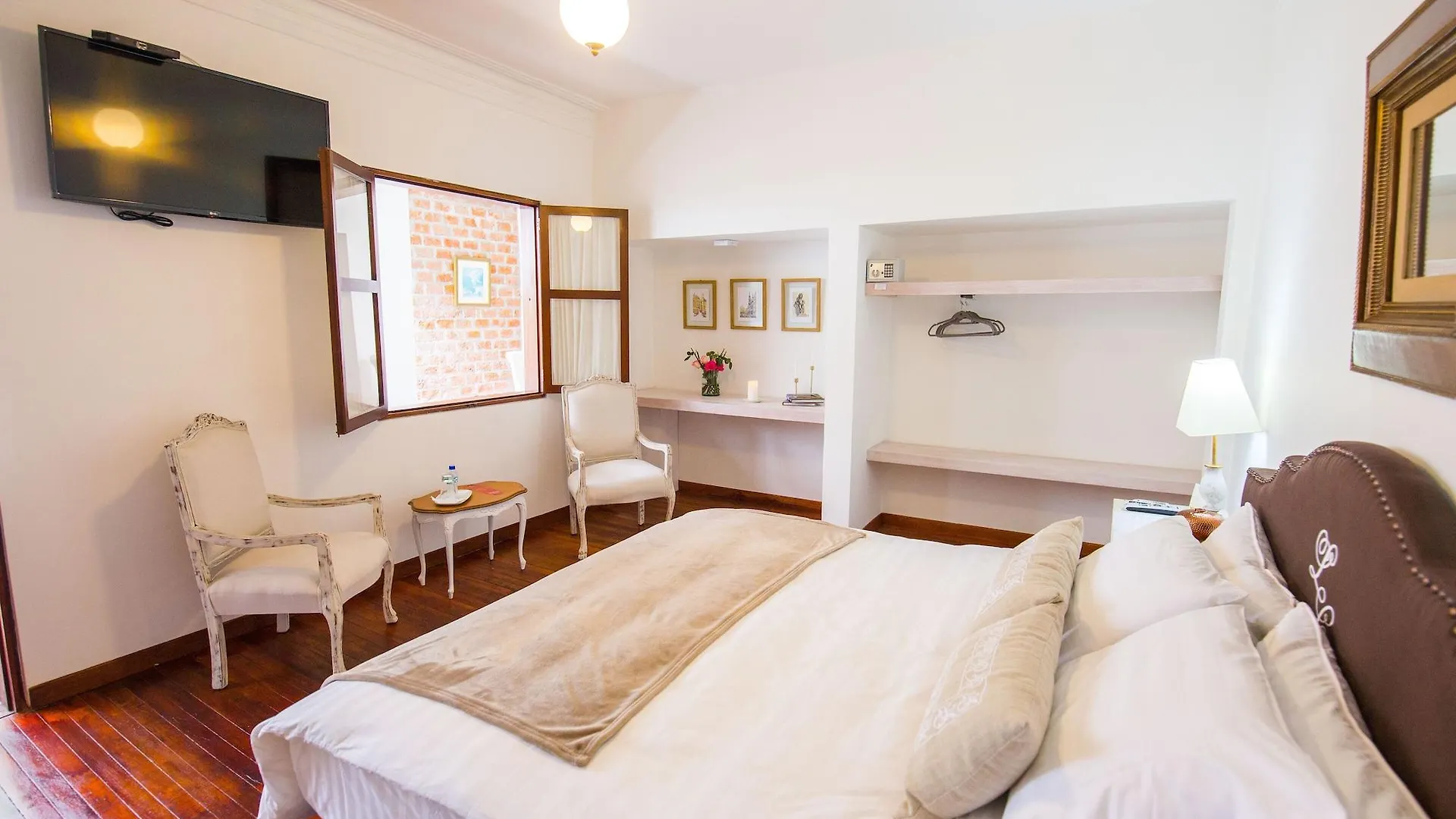 Leclerc Hotel Boutique Cali Granada