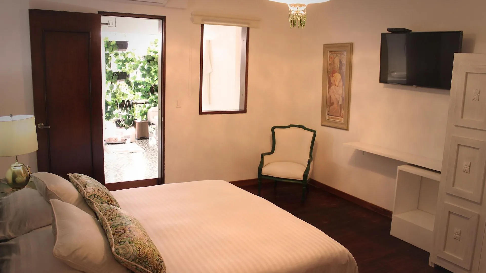 Leclerc Hotel Boutique Cali Granada Colombia